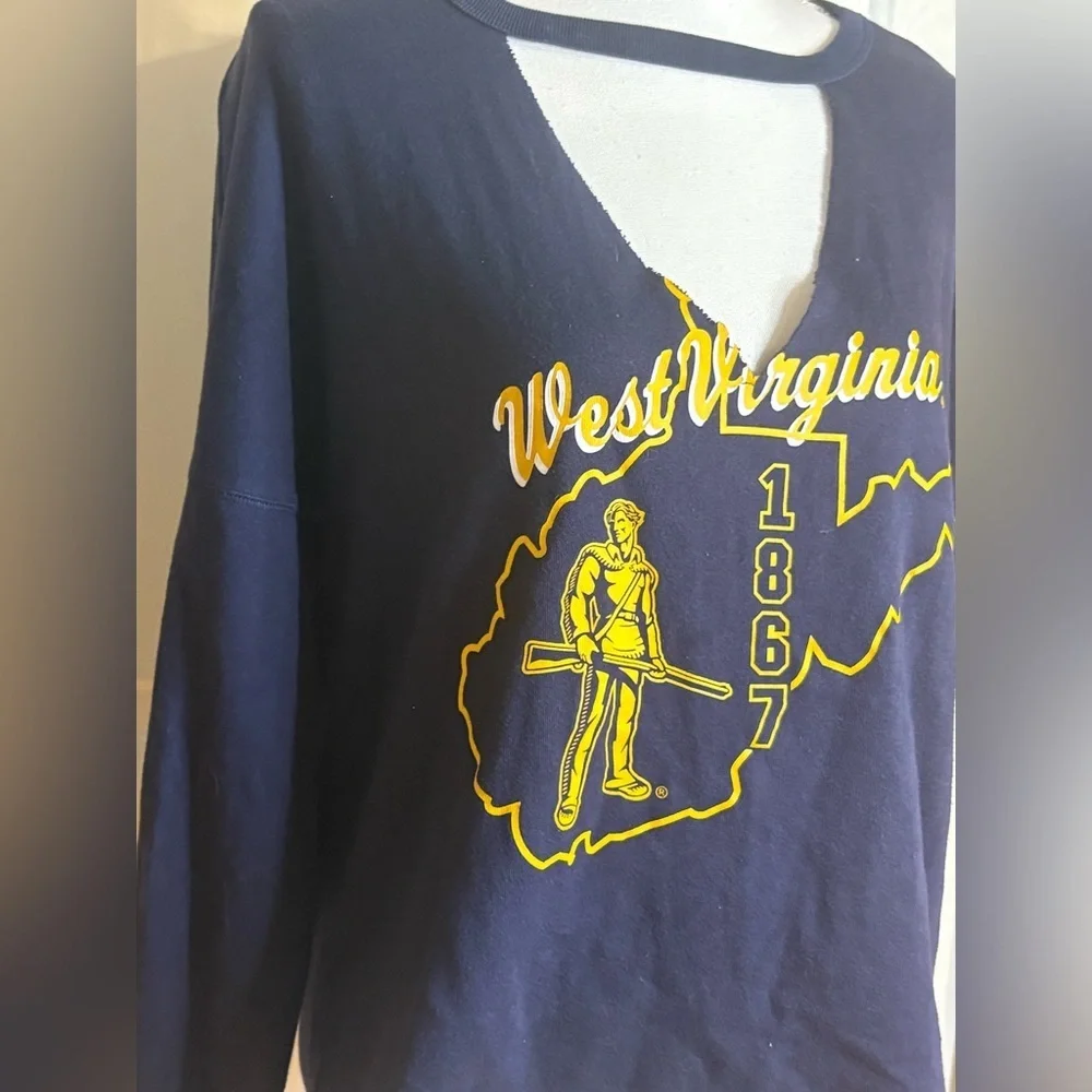 PINK by Victoria’s Secret West Virginia Graphic Long Sleeve Sweatshirt size S - Picture 2 of 11